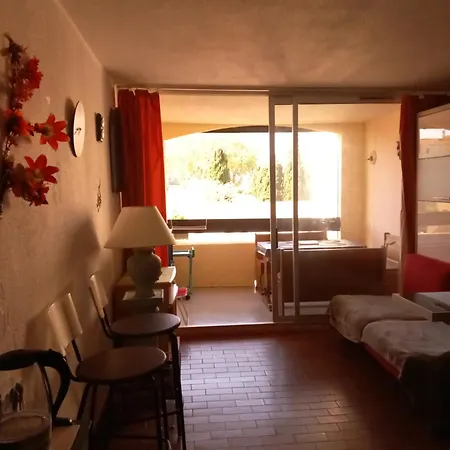 Апартаменти Cap Renove Piscine