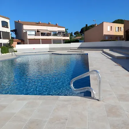 Апартаменти Cap Renove Piscine *